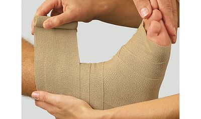 Dauerbinde Benda Elastica F Alta Estensibilita' Compressione Leggera 10 X700 Cm 1 Pezzo - Immagine 6