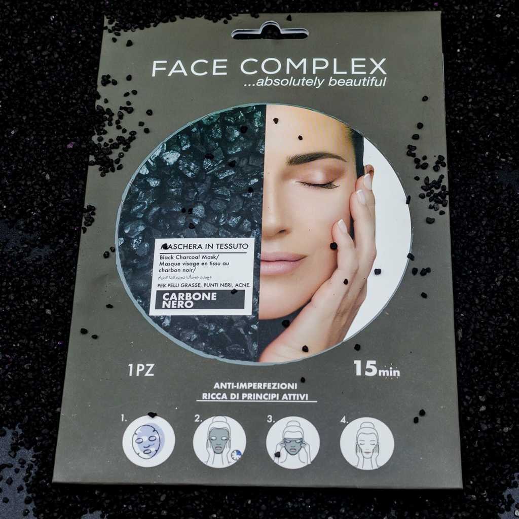 Maschera In Tessuto Carbone Nero 1 Pz - Immagine 2